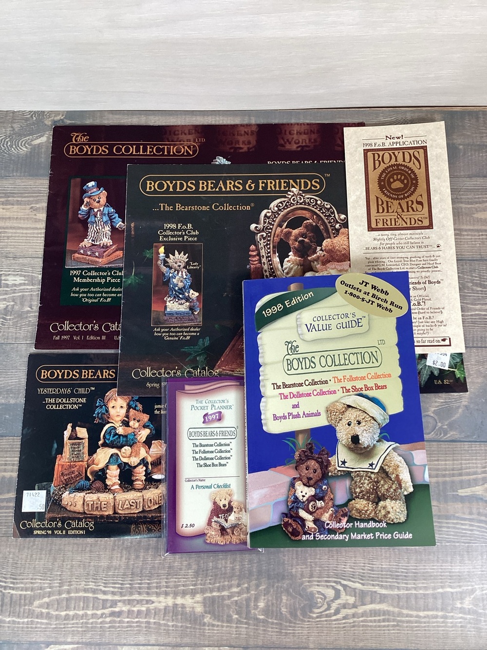 Lot 6 Boyds Bears & Friends Collector's Books; 1998 Value Guide, 97 & 98 Catalog